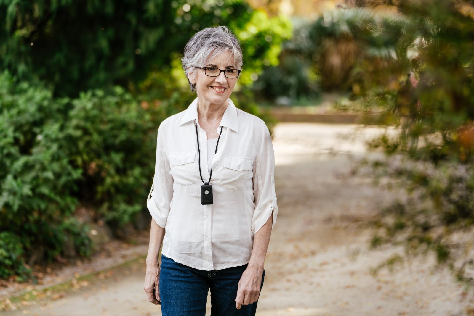 YourStride: The Stylish SOS Watch That Empowers You to Live with Peace of Mind